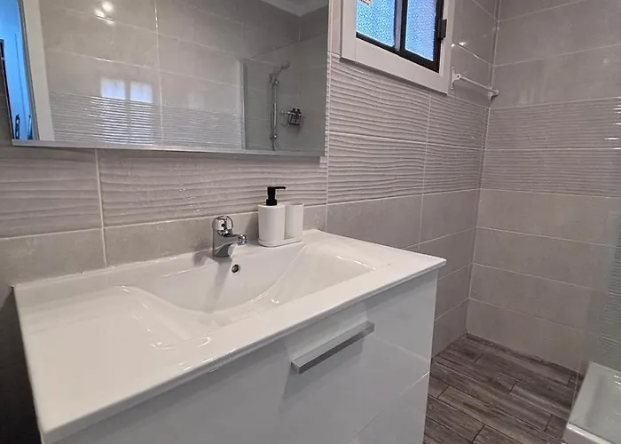 Sun & Pool Retreat Complex Апартаменти Адехе