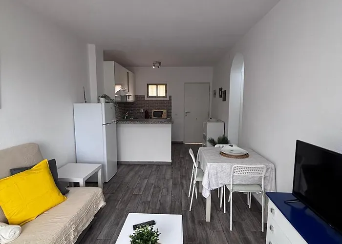 Sun & Pool Retreat Complex Адехе